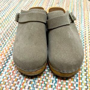 MIA Alma Clogs - Size 8 - Taupe